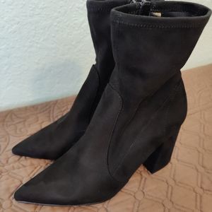 Steve Madden suede boots